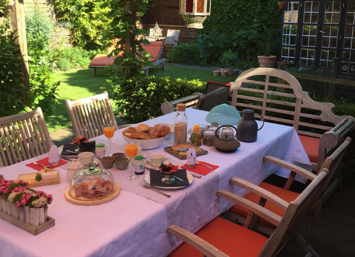 B&B Bella En Basiel Brugge Bagian luar foto
